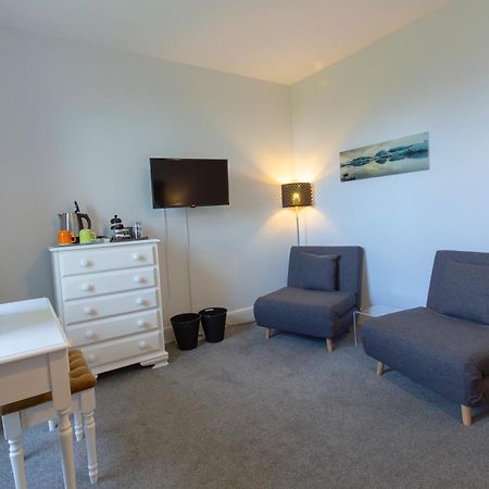 Cosy Wolf Bed & Breakfast Freshwater Εξωτερικό φωτογραφία
